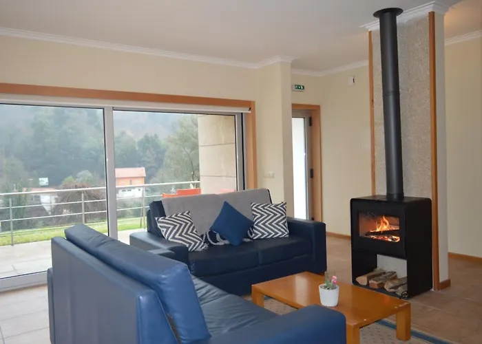 吉尔斯卡西哈斯公寓 公寓 *